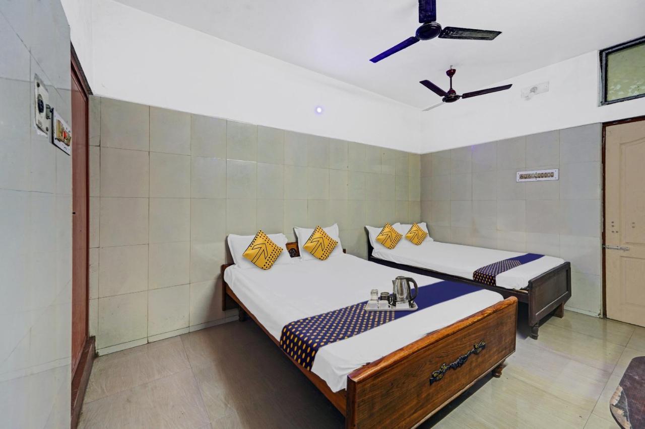 Spot On New Golden Star Guest House Near Thirumangalam Metro Station Chennai Extérieur photo