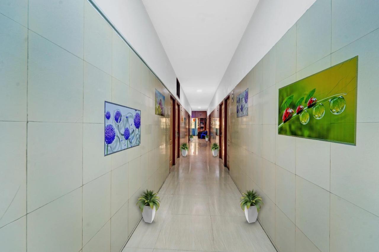 Spot On New Golden Star Guest House Near Thirumangalam Metro Station Chennai Extérieur photo