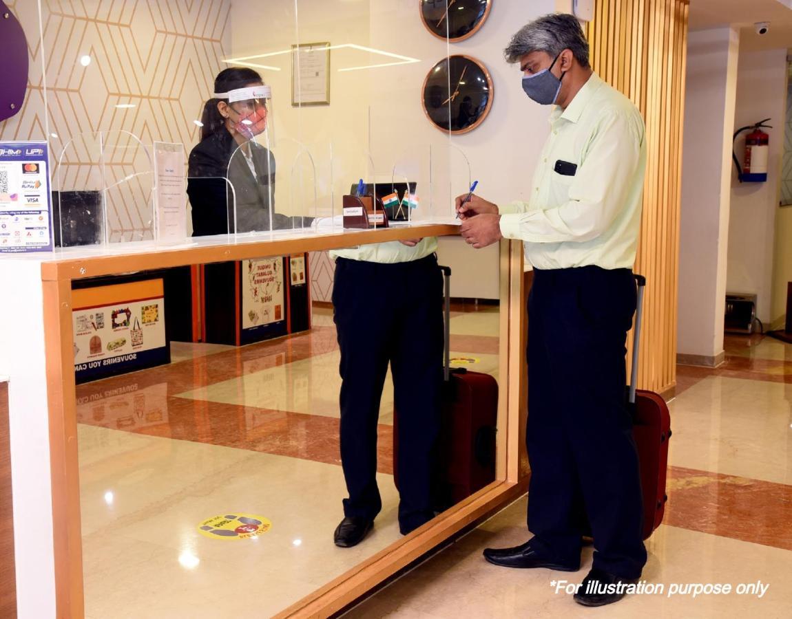 Spot On New Golden Star Guest House Near Thirumangalam Metro Station Chennai Extérieur photo