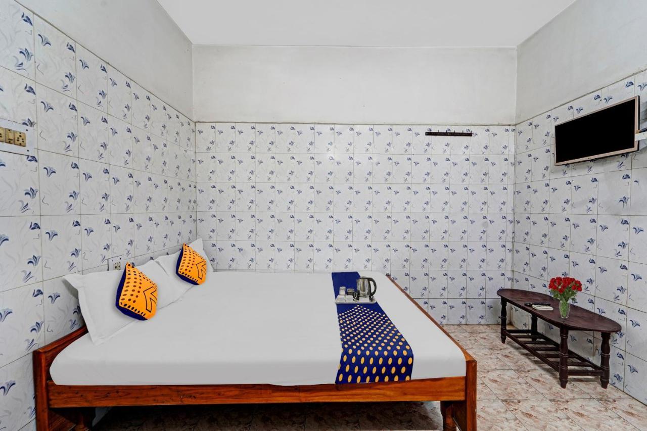 Spot On New Golden Star Guest House Near Thirumangalam Metro Station Chennai Extérieur photo
