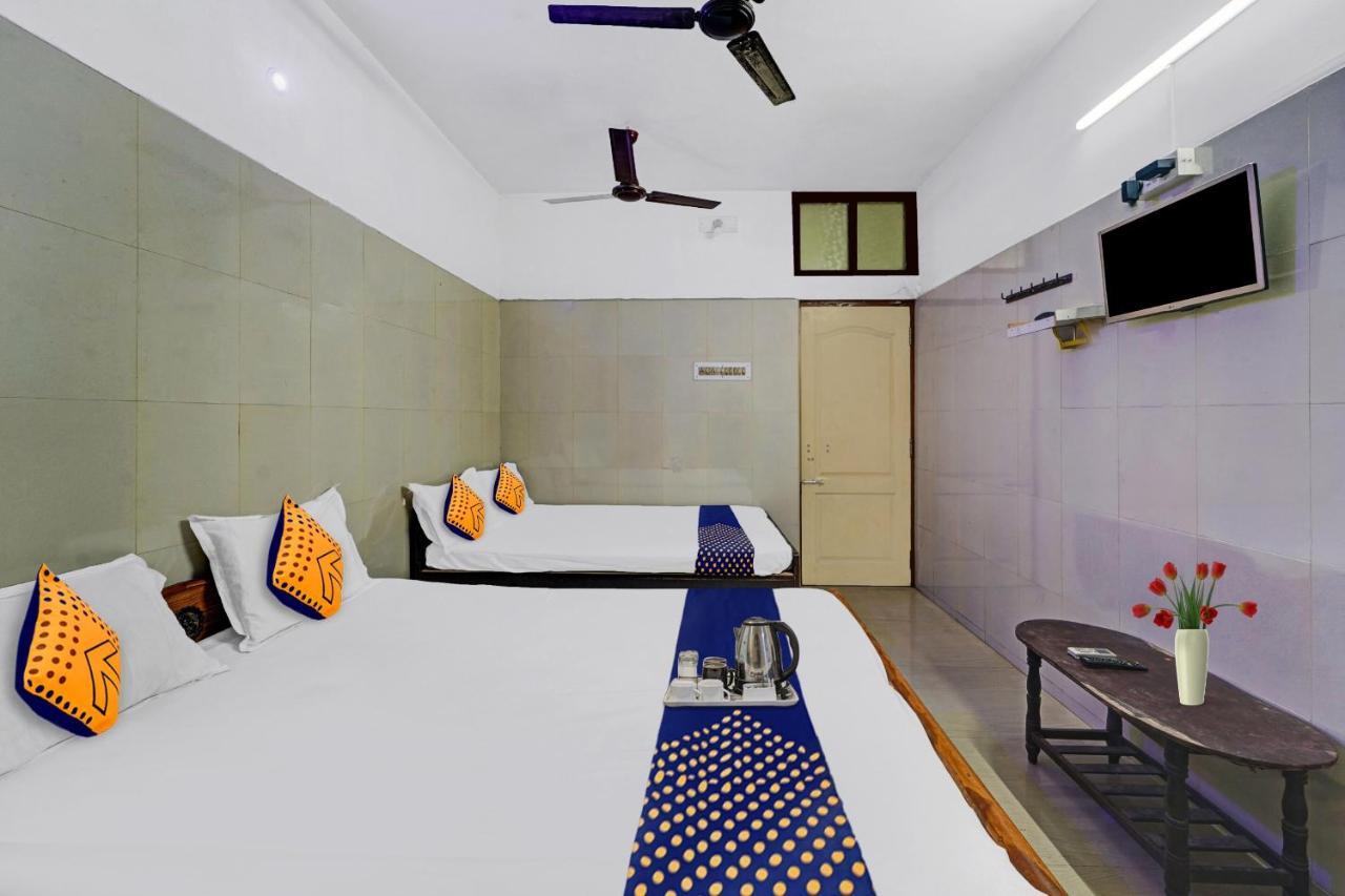 Spot On New Golden Star Guest House Near Thirumangalam Metro Station Chennai Extérieur photo